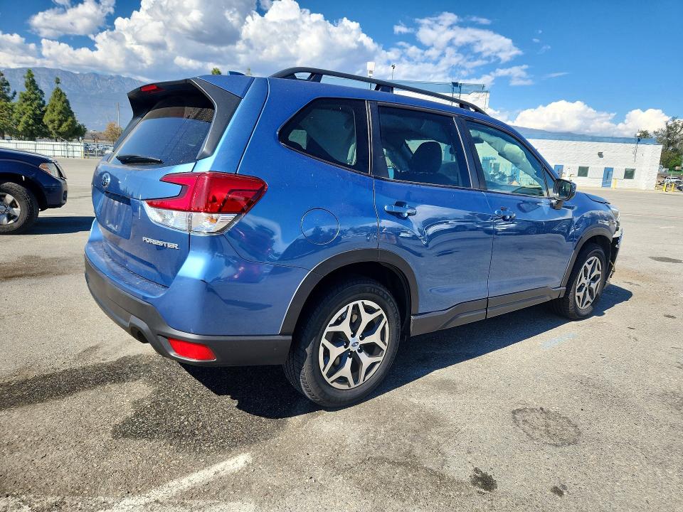 70408556 :رقم المزاد ، JF2SKAEC6PH478433 vin ، 2023 Subaru Forester مزاد بيع