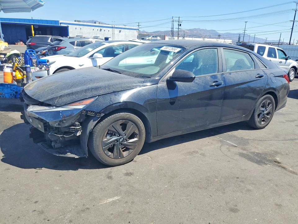 70072666 :رقم المزاد ، KMHLM4AG5NU286945 vin ، 2022 Hyundai Elantra مزاد بيع