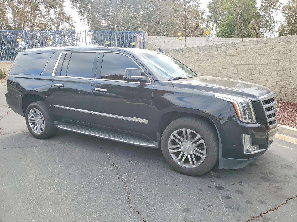 2017 Cadillac Escalade მანქანა იყიდება აუქციონზე, vin: 1GYS3GKJ4HR142819, აუქციონის ნომერი: 68713096