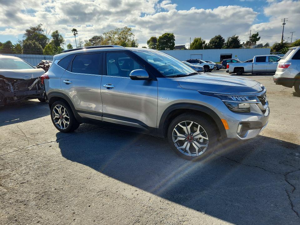 Продажа на аукционе авто 2023 Kia Seltos, vin: KNDETCA2XP7457186, номер лота: 67211696