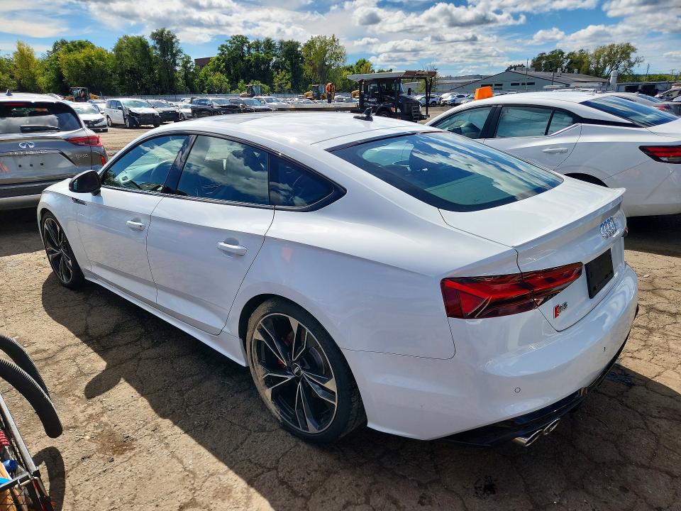 69607166 :رقم المزاد ، WAUC4CF57MA007711 vin ، 2021 Audi S5 مزاد بيع