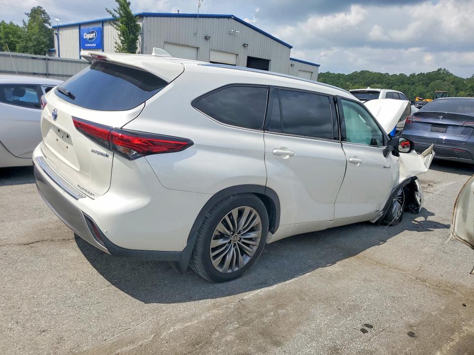 2021 Toyota Highlander მანქანა იყიდება აუქციონზე, vin: 5TDEBRCH3MS015746, აუქციონის ნომერი: 69039986