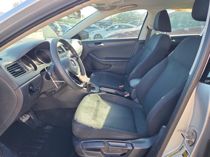 70533226 :رقم المزاد ، 3VW267AJ5GM313492 vin ، 2016 Volkswagen Jetta مزاد بيع