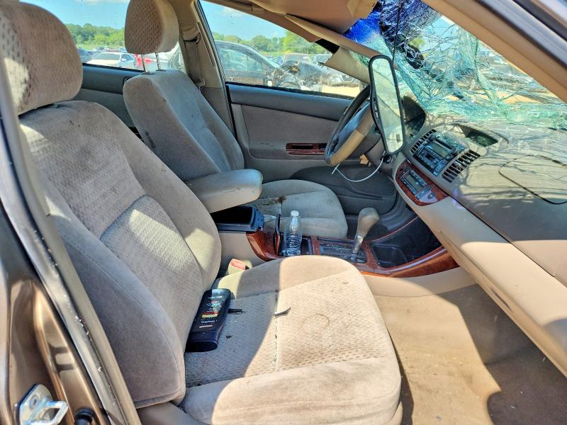 2004 Toyota Camry მანქანა იყიდება აუქციონზე, vin: 4T1BE32K54U823236, აუქციონის ნომერი: 67553236