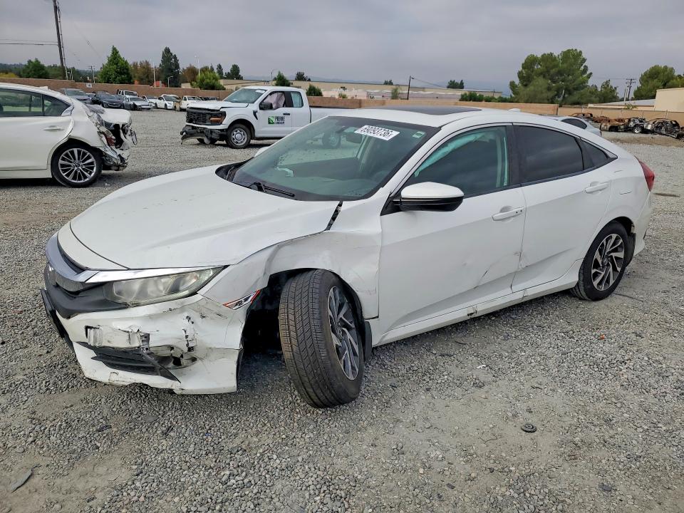 Aukcja sprzedaży 2017 Honda Civic, vin: 2HGFC2F70HH558702, numer aukcji: 69093736