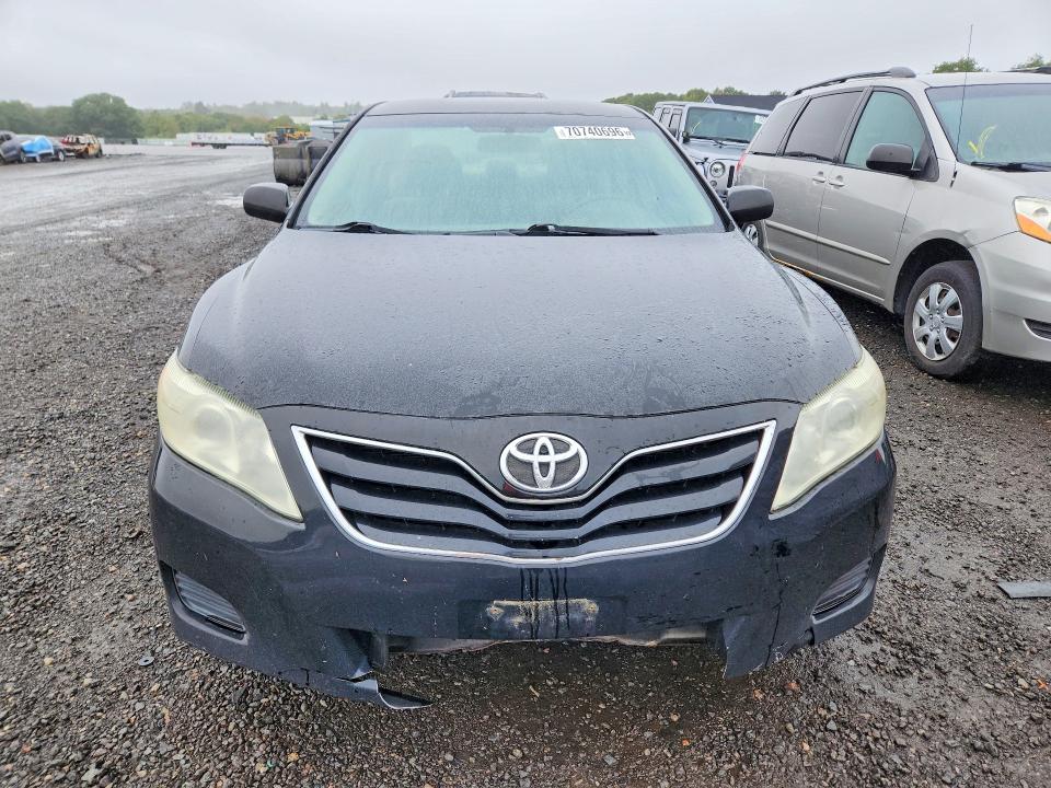 70740696 :رقم المزاد ، 4T4BF3EK4AR065223 vin ، 2010 Toyota Camry مزاد بيع