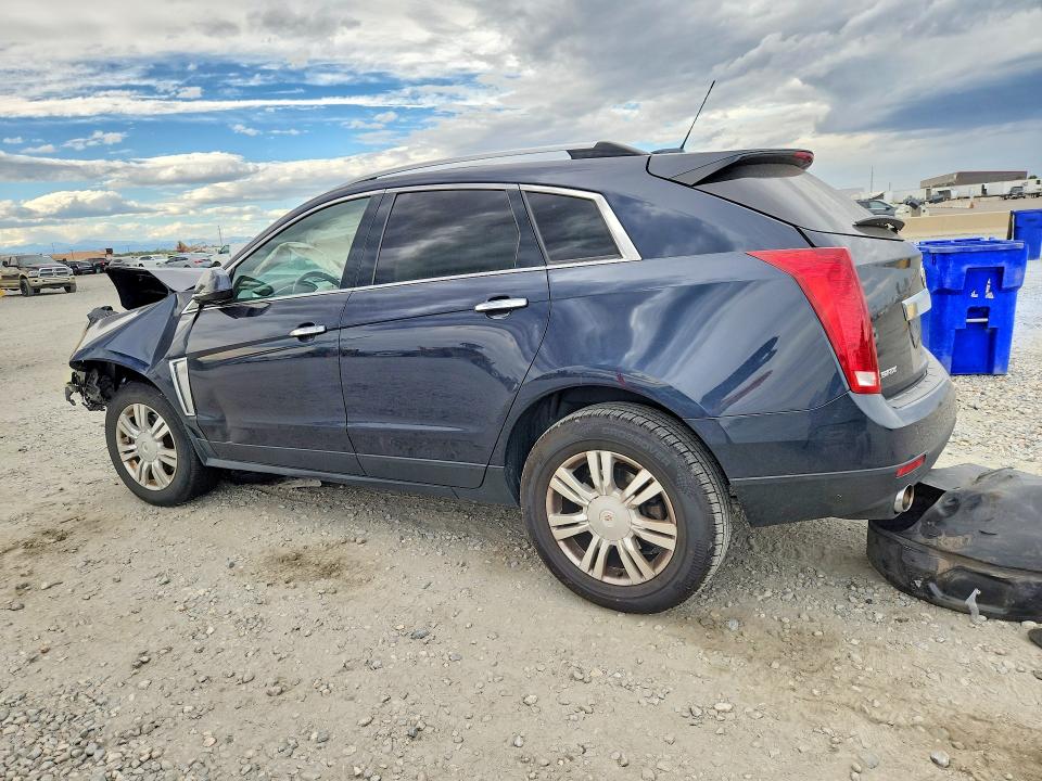 69095146 :رقم المزاد ، 3GYFNBE30FS524660 vin ، 2015 Cadillac Srx مزاد بيع