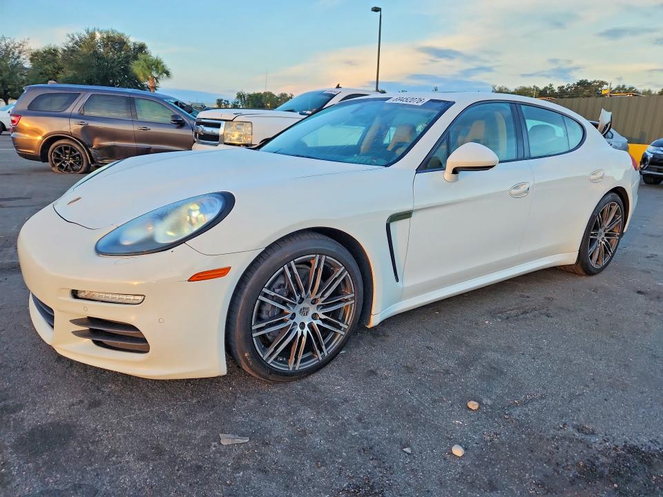 Продажа на аукционе авто 2015 Porsche Panamera, vin: WP0AA2A75FL004562, номер лота: 69452076