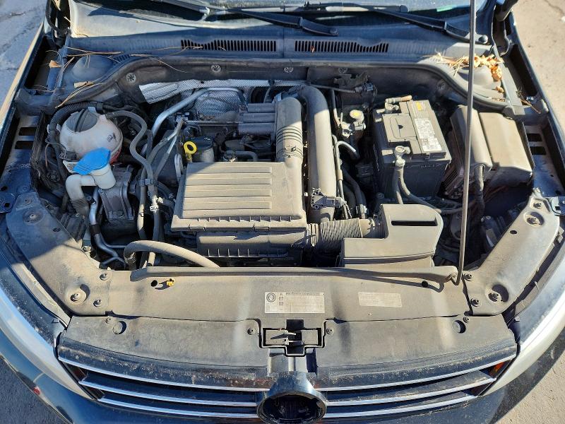 67706206 :رقم المزاد ، 3VW167AJ8HM367138 vin ، 2017 Volkswagen Jetta مزاد بيع