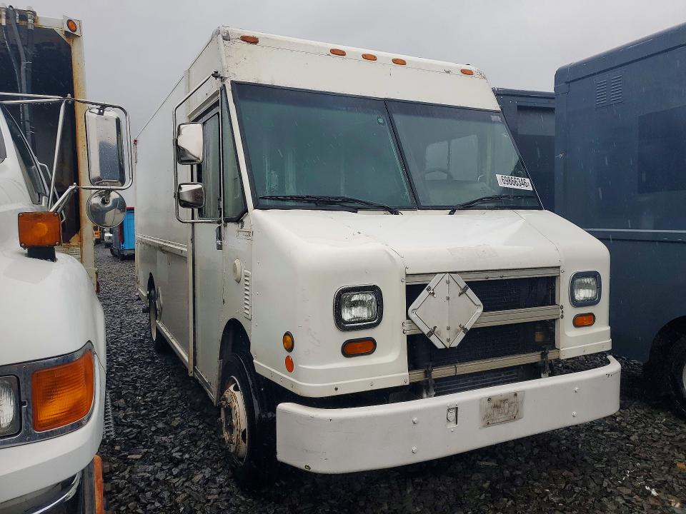 69866346 :رقم المزاد ، 4UZAANBW46CW06548 vin ، 2006 Freightliner Chassis مزاد بيع