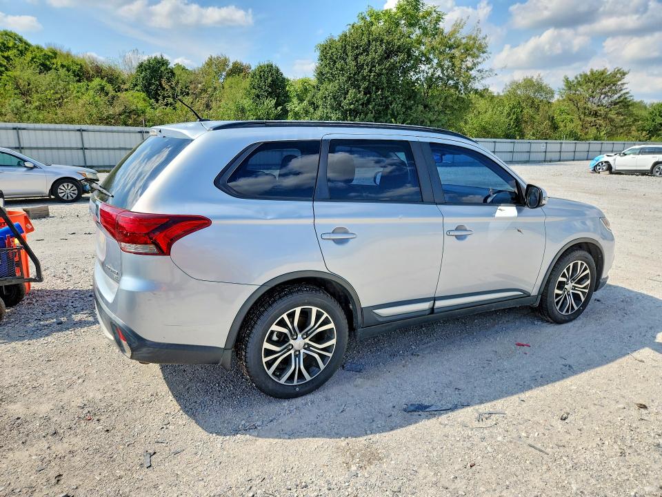 Продажа на аукционе авто 2016 Mitsubishi Outlander, vin: JA4AD3A38GZ019771, номер лота: 69875376