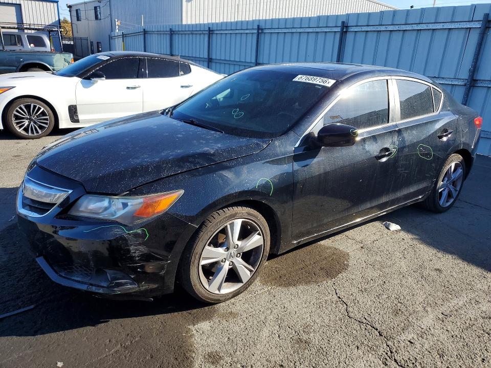 67689756 :رقم المزاد ، 19VDE1F79EE005735 vin ، 2014 Acura Ilx مزاد بيع