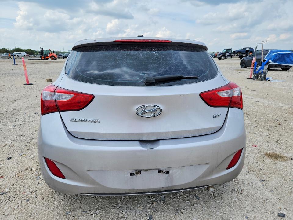 Продаж на аукціоні авто 2017 Hyundai Elantra Gt, vin: KMHD35LH8HU373326, номер лоту: 70013816