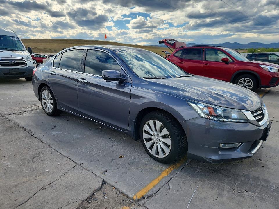 68348906 :رقم المزاد ، 1HGCR3F84DA042965 vin ، 2013 Honda Accord مزاد بيع