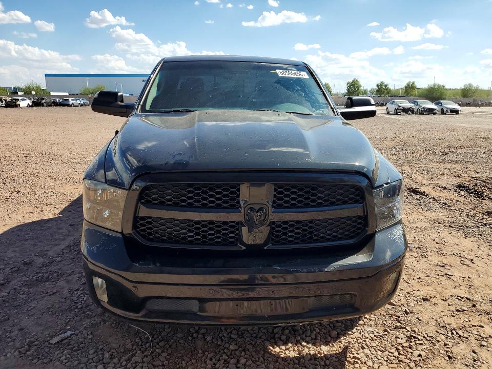 68586606 :رقم المزاد ، 1C6RR7LT7JS219725 vin ، 2018 Ram 1500 مزاد بيع