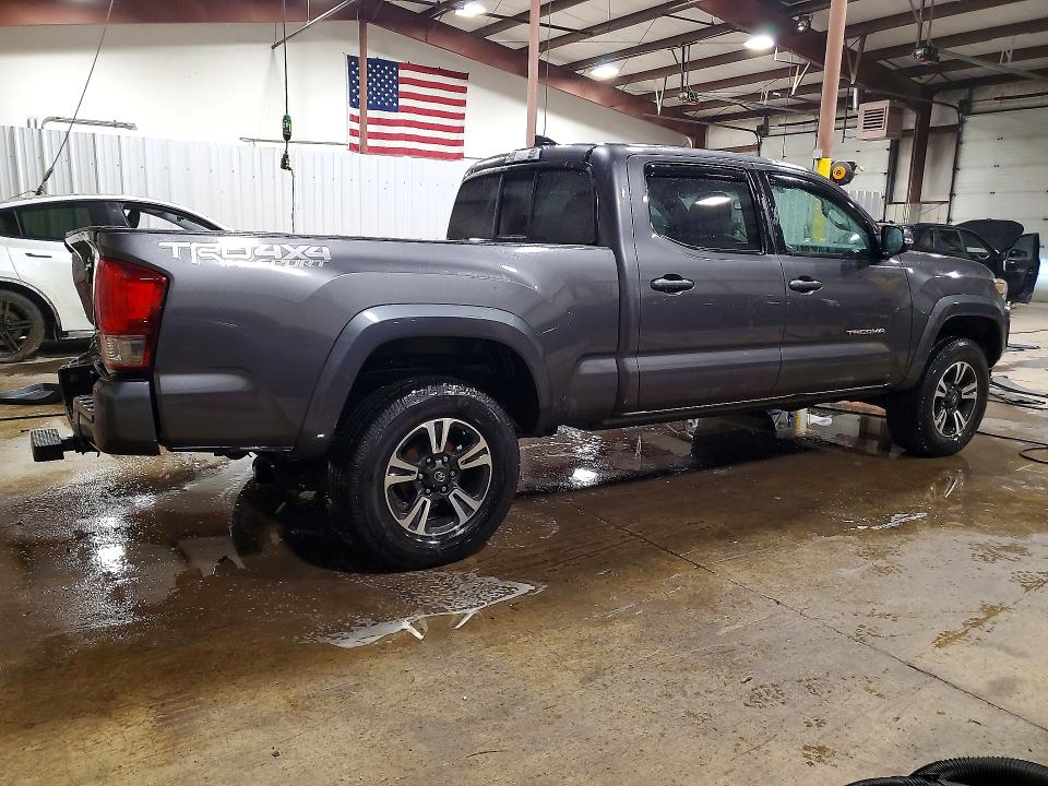 70163426 :رقم المزاد ، 5TFDZ5BN7GX012189 vin ، 2016 Toyota Tacoma مزاد بيع