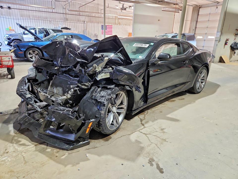68599676 :رقم المزاد ، 1G1FB1RS1J0162633 vin ، 2018 Chevrolet Camaro مزاد بيع