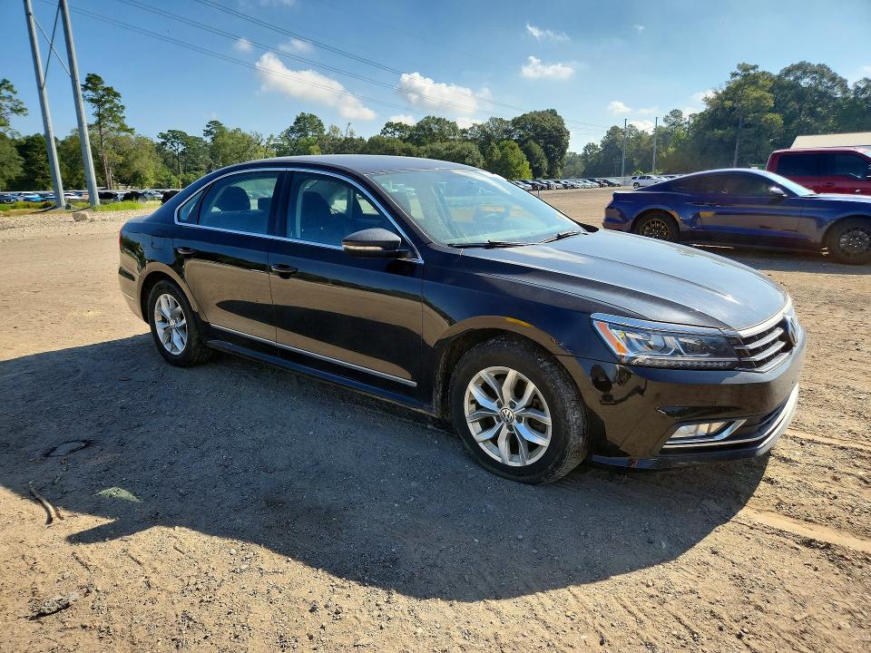 Продажа на аукционе авто 2016 Volkswagen Passat, vin: 1VWAS7A38GC052613, номер лота: 67644926