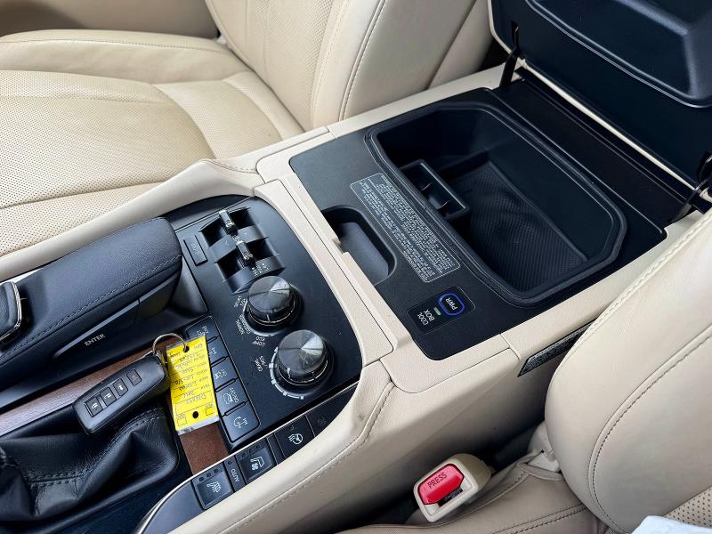 Продажа на аукционе авто 2016 Lexus Lx, vin: JTJHY7AX3G4213685, номер лота: 68597706