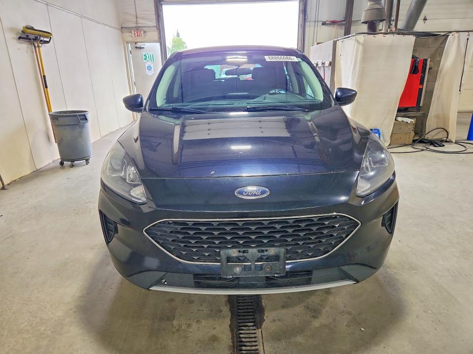 Продажа на аукционе авто 2021 Ford Escape, vin: 1FMCU9BZ9MUA33915, номер лота: 68866086