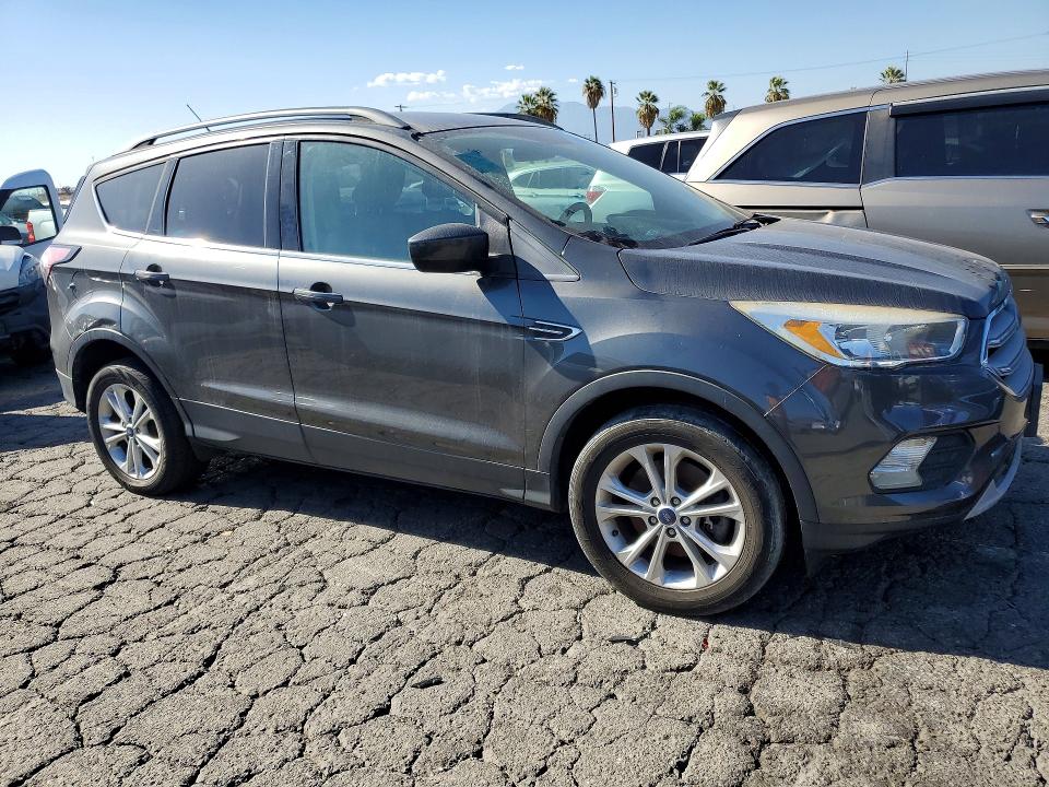 Продажа на аукционе авто 2018 Ford Escape, vin: 1FMCU9GD1JUA32170, номер лота: 70422186