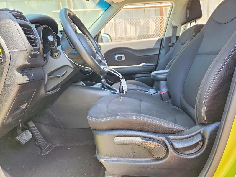 67662456 :رقم المزاد ، KNDJN2A23H7882575 vin ، 2017 Kia Soul مزاد بيع