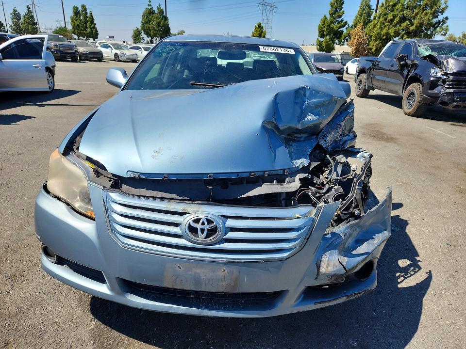 67562136 :رقم المزاد ، 4T1BK36BX8U282287 vin ، 2008 Toyota Avalon مزاد بيع