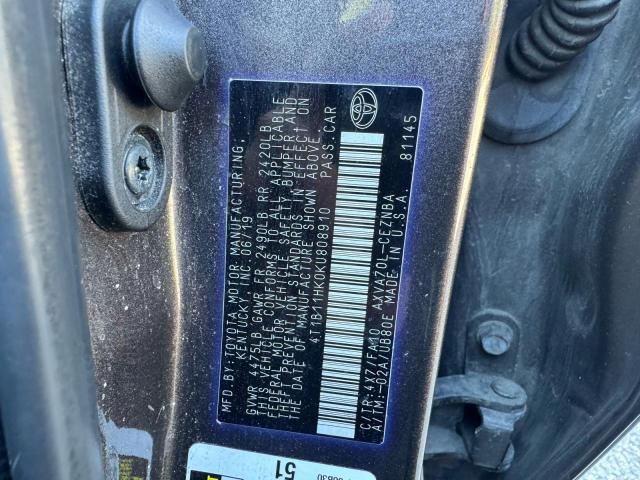 70513206 :رقم المزاد ، 4T1B11HK0KU808910 vin ، 2019 Toyota Camry مزاد بيع