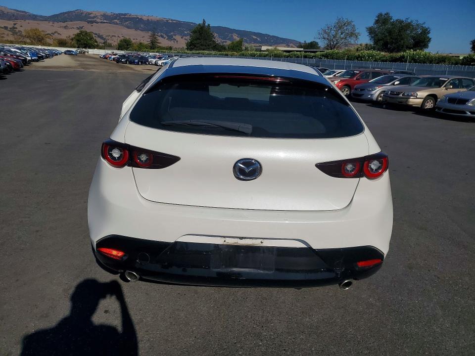 Aukcja sprzedaży 2023 Mazda 3, vin: JM1BPAKM1P1615560, numer aukcji: 68822326