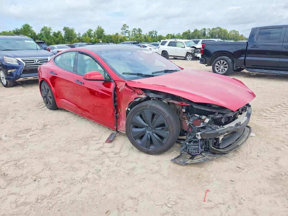 67469446 :رقم المزاد ، 5YJSA1E66NF496696 vin ، 2022 Tesla Model S مزاد بيع