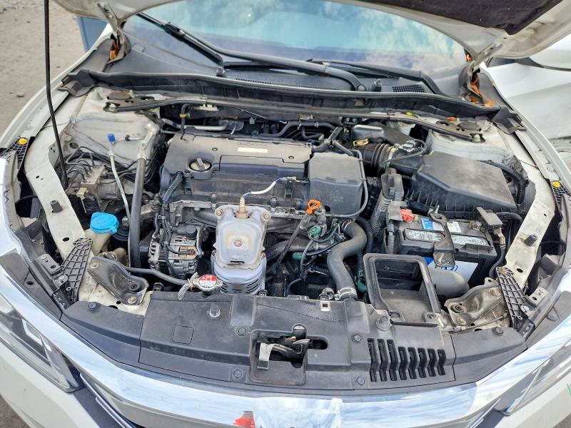 Продажа на аукционе авто 2017 Honda Accord, vin: 1HGCR2F52HA152600, номер лота: 70911846