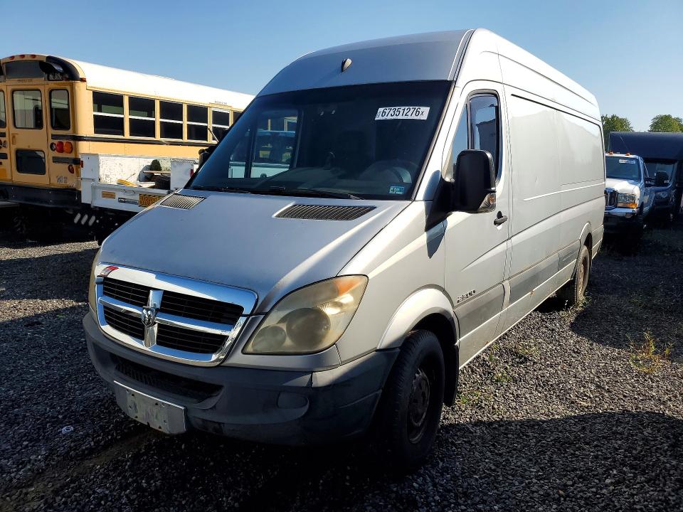 67351276 :رقم المزاد ، WD0PE845785270031 vin ، 2008 Dodge Sprinter مزاد بيع