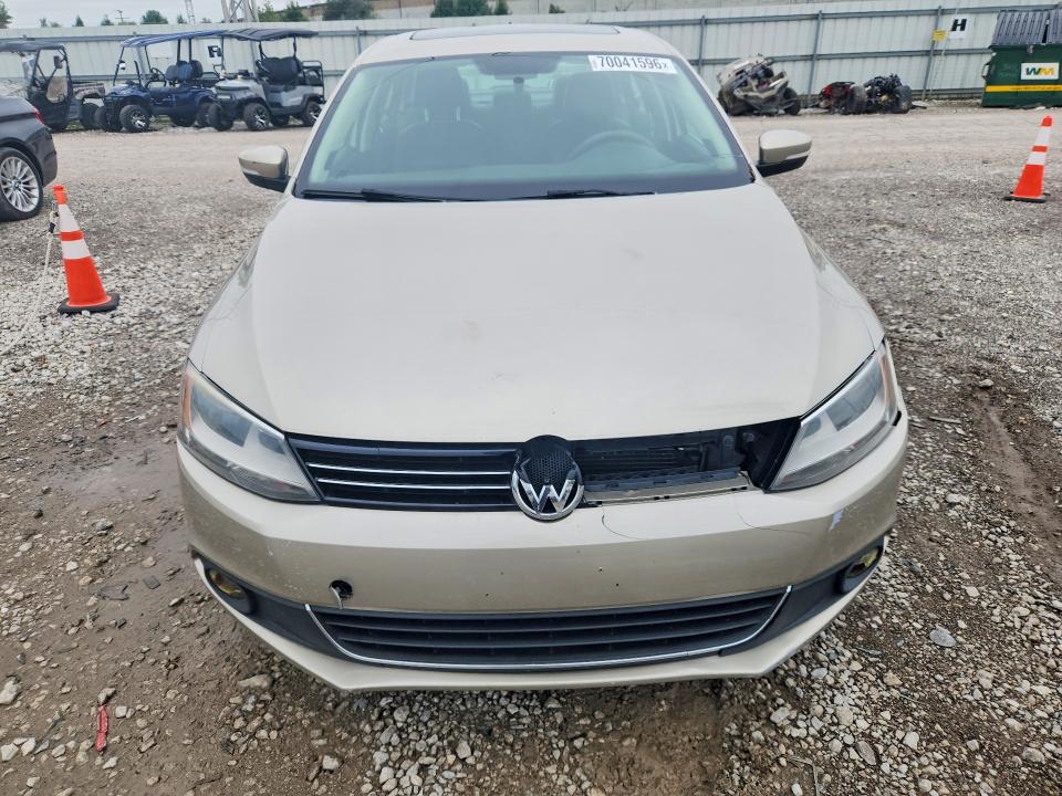 Продаж на аукціоні авто 2014 Volkswagen Jetta, vin: 3VWL17AJXEM262684, номер лоту: 70041596