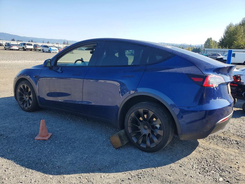 Продажа на аукционе авто 2021 Tesla Model Y, vin: 5YJYGDEE4MF073907, номер лота: 68405016