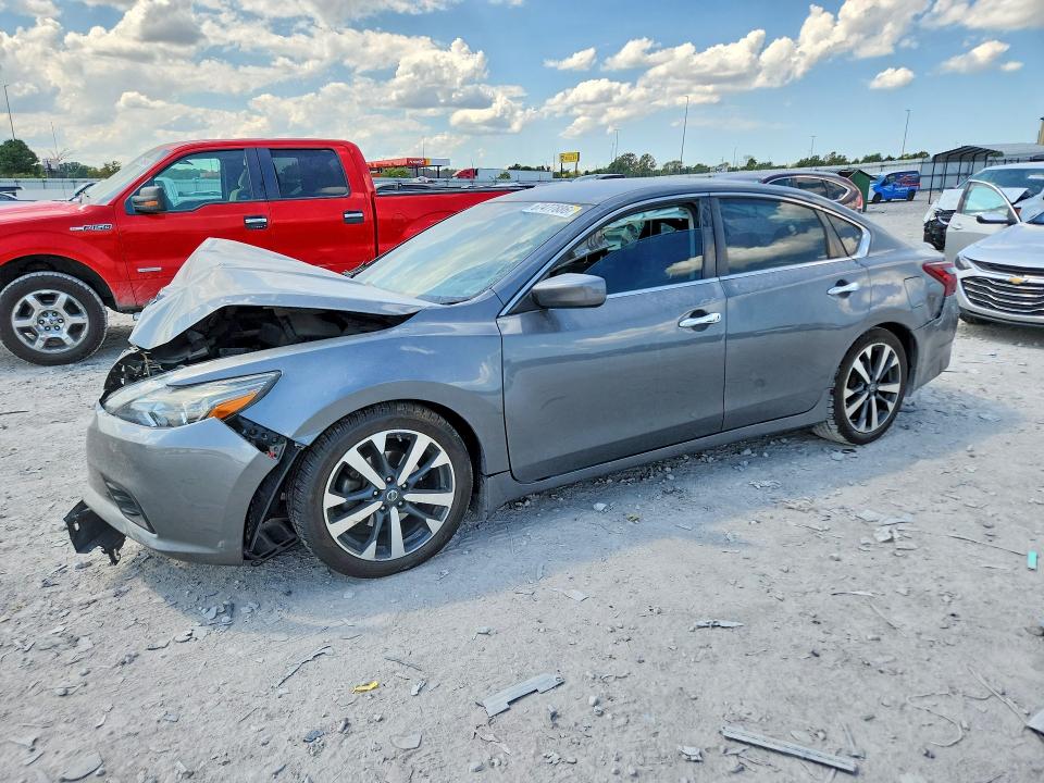 2017 Nissan Altima მანქანა იყიდება აუქციონზე, vin: 1N4AL3AP9HC476921, აუქციონის ნომერი: 67477886