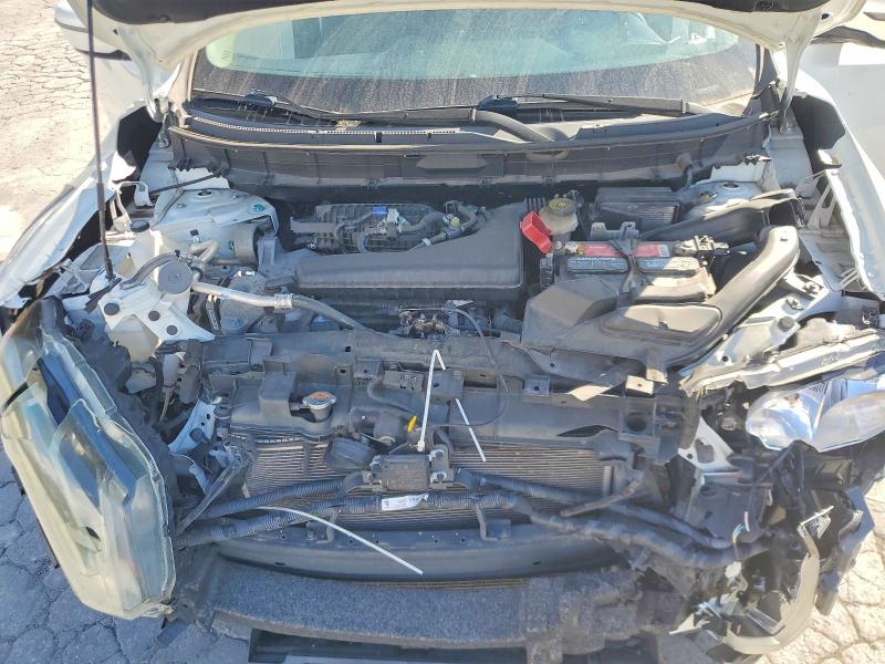 70365696 :رقم المزاد ، KNMAT2MV2HP571408 vin ، 2017 Nissan Rogue مزاد بيع