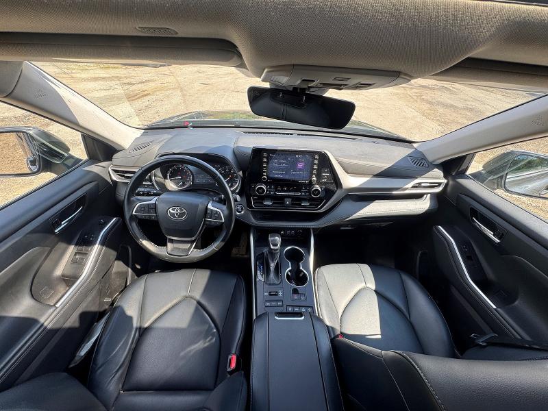 70570606 :رقم المزاد ، 5TDGZRBHXNS249793 vin ، 2022 Toyota Highlander مزاد بيع