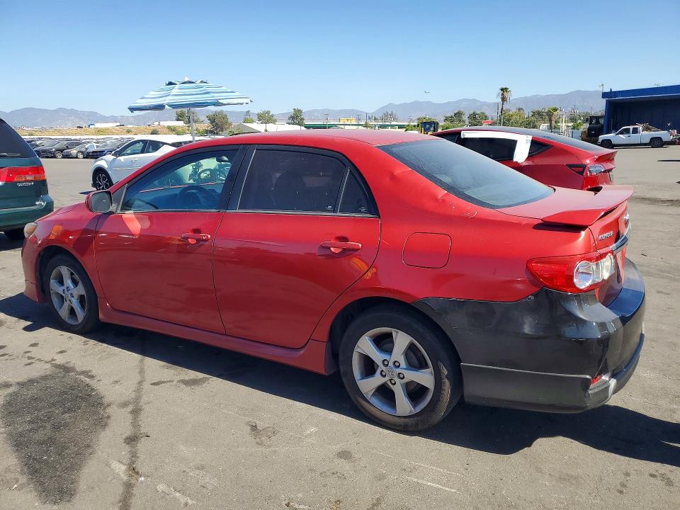 70741666 :رقم المزاد ، 2T1BU4EE3DC007772 vin ، 2013 Toyota Corolla مزاد بيع