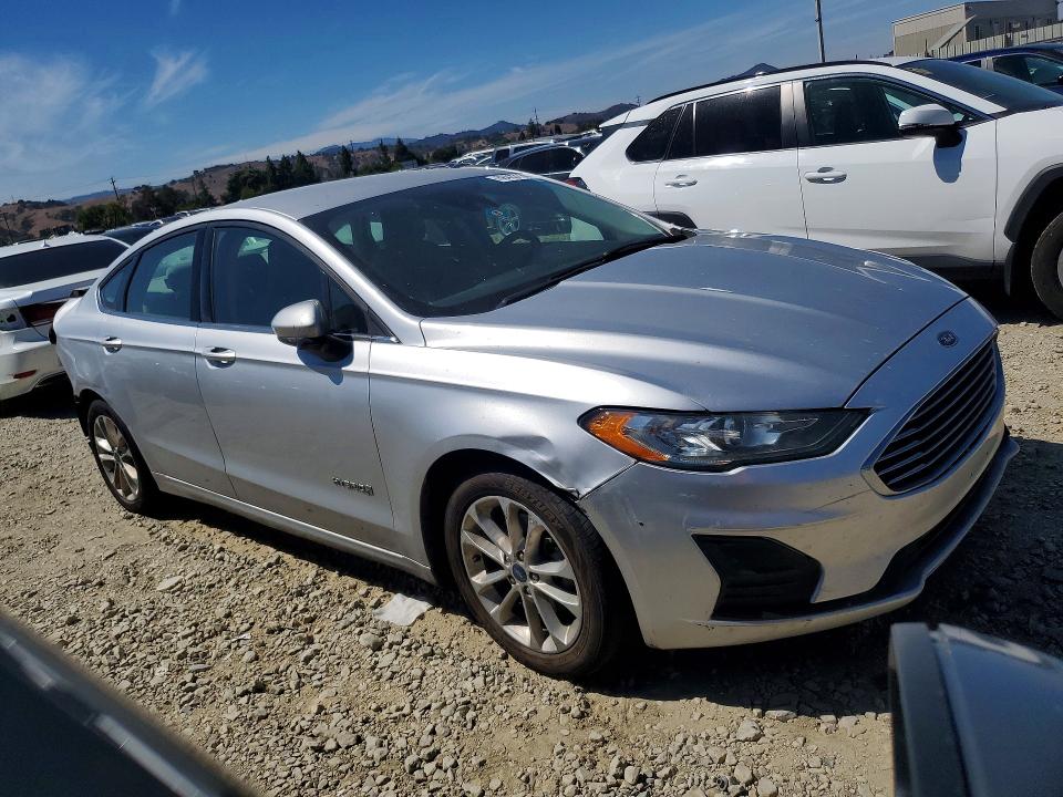 Продаж на аукціоні авто 2019 Ford Fusion, vin: 3FA6P0LU3KR225526, номер лоту: 68423136