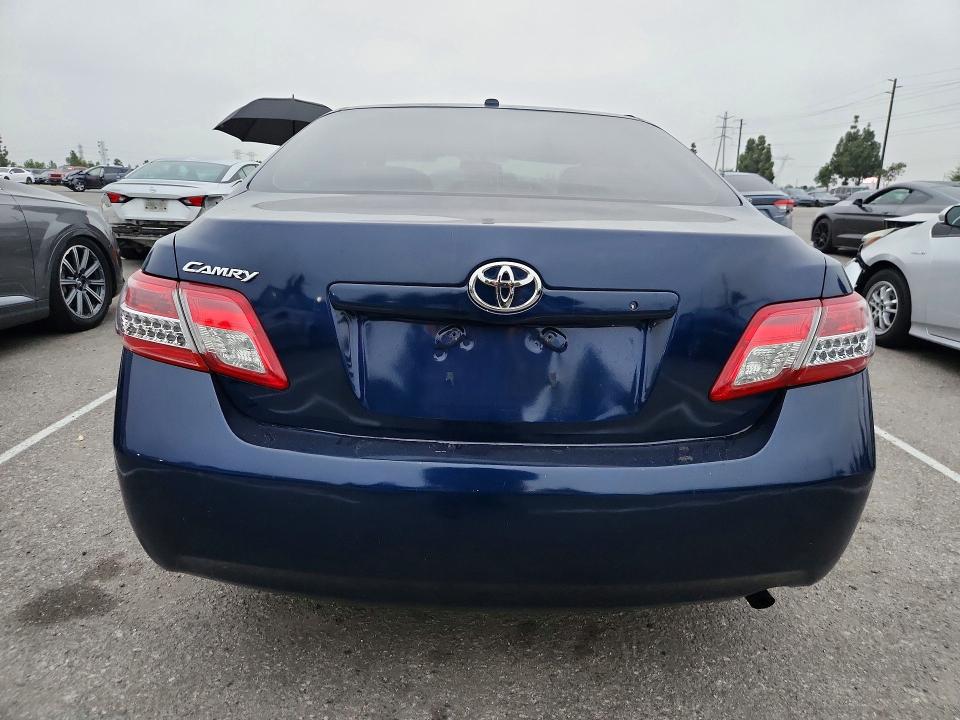 2010 Toyota Camry მანქანა იყიდება აუქციონზე, vin: 4T1BF3EK7AU527591, აუქციონის ნომერი: 68627786