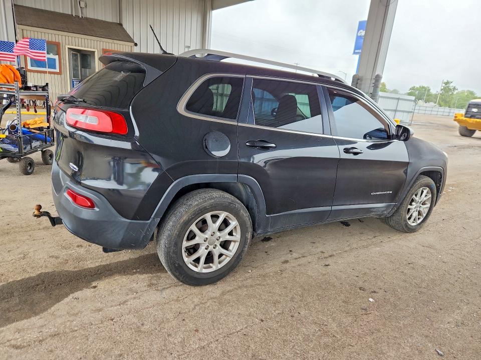 70438476 :رقم المزاد ، 1C4PJMCB1FW665544 vin ، 2015 Jeep Cherokee مزاد بيع
