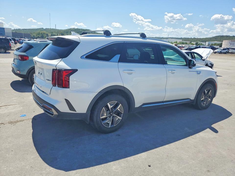 68197306 :رقم المزاد ، KNDRH4LG8M5045616         vin ، 2021 Kia Sorento مزاد بيع