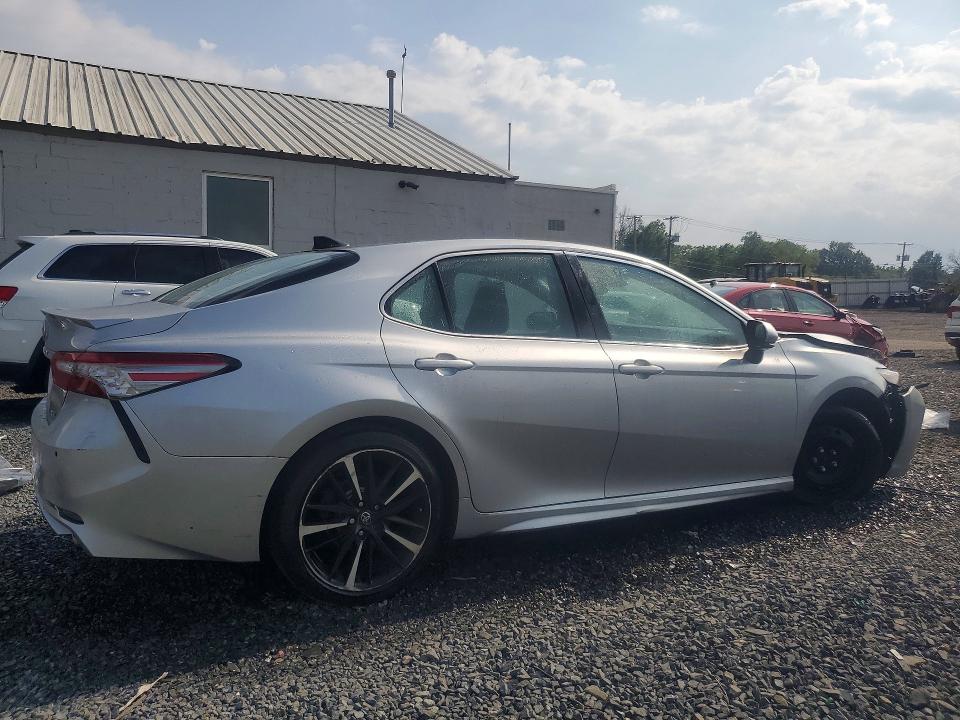 2018 Toyota Camry მანქანა იყიდება აუქციონზე, vin: 4T1BZ1HKXJU010583, აუქციონის ნომერი: 67249786