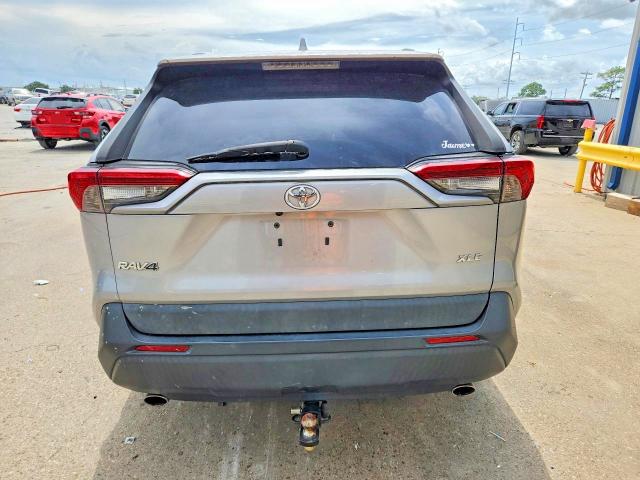 Продаж на аукціоні авто 2019 Toyota Rav4, vin: 2T3W1RFV2KW015595, номер лоту: 68080976