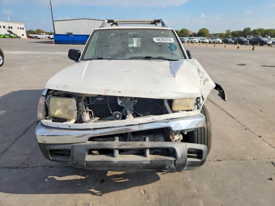 68392256 :رقم المزاد ، 1N6ED27T3YC437732 vin ، 2000 Nissan Frontier مزاد بيع