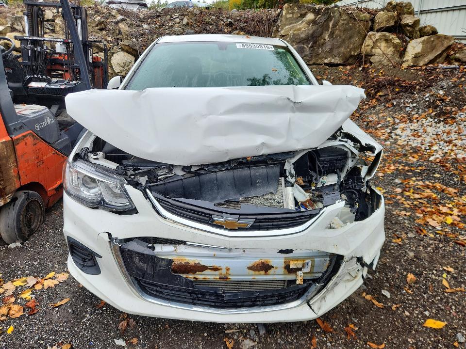 69535516 :رقم المزاد ، 1G1JG6SB3L4104277 vin ، 2020 Chevrolet Sonic مزاد بيع