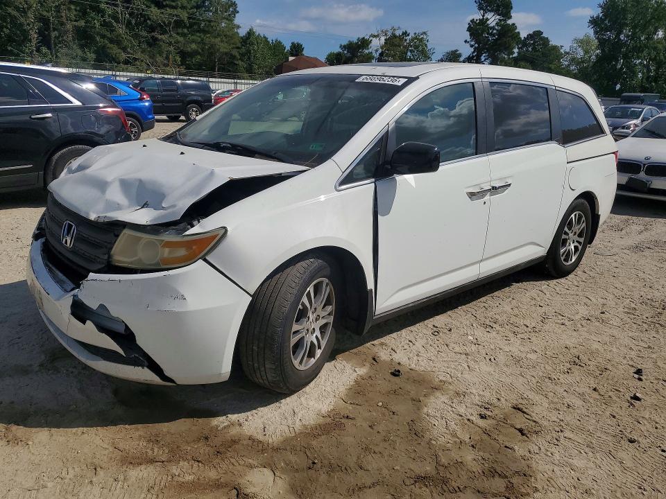 Auction sale of the 2011 Honda Odyssey, vin: 5FNRL5H69BB096381, lot number: 68696236