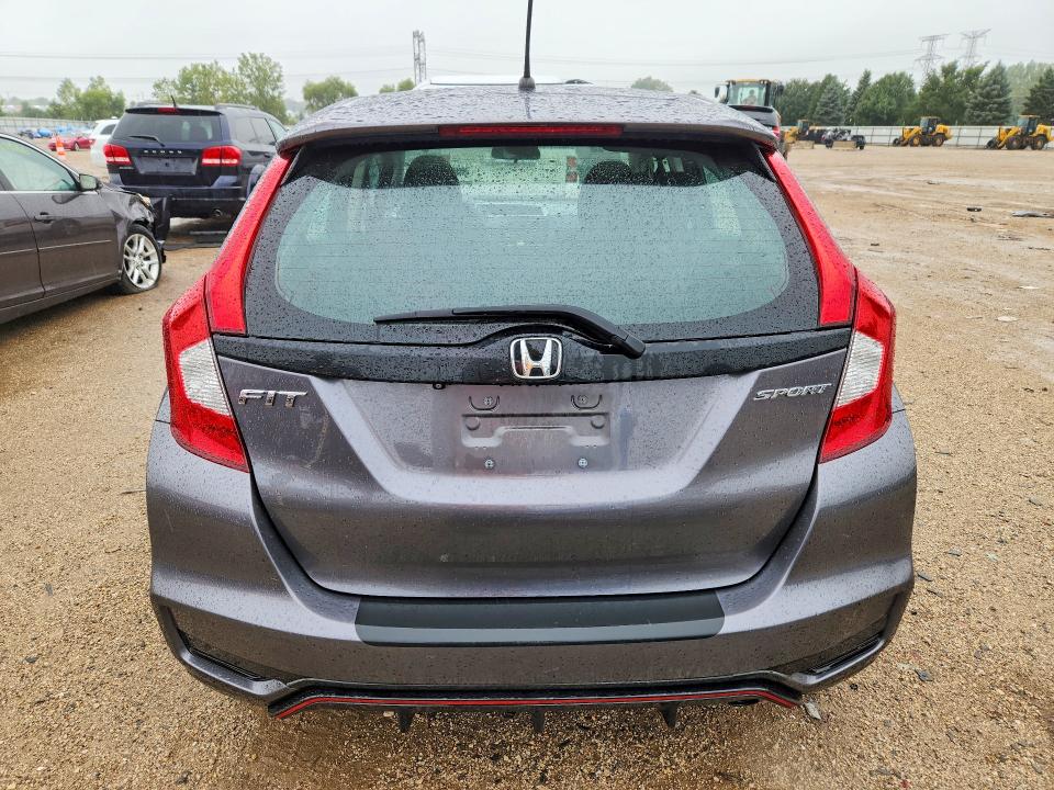 68835916 :رقم المزاد ، 3HGGK5H64JM706838 vin ، 2018 Honda Fit مزاد بيع