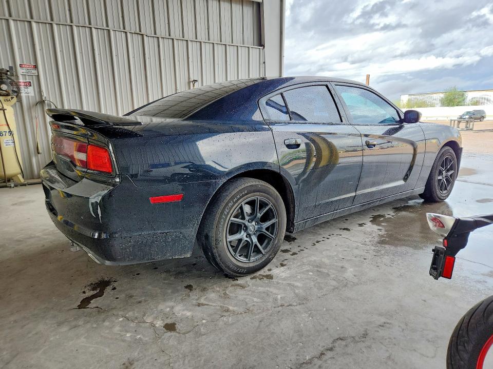 70386726 :رقم المزاد ، 2C3CDXBG2DH660325 vin ، 2013 Dodge Charger مزاد بيع