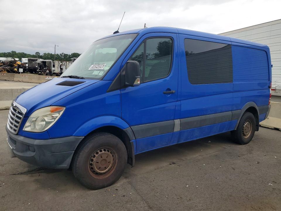 2011 Freightliner Sprinter მანქანა იყიდება აუქციონზე, vin: WDYPE7CC6B5570559, აუქციონის ნომერი: 58094896